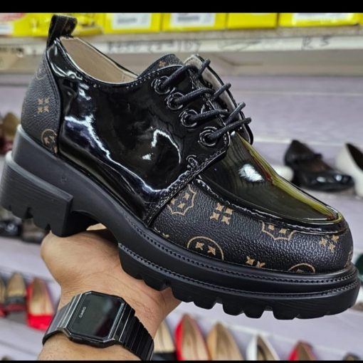 LADIES SHOES