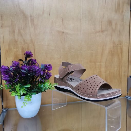 LADIES SANDALS
